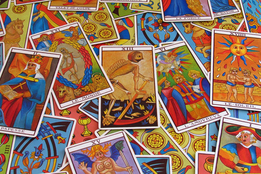 Tarot cards (Pixabay: valentin_mtnezc)